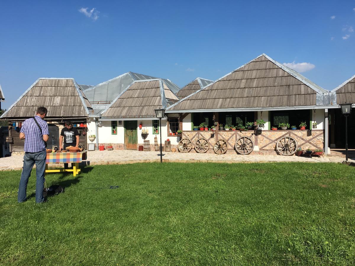 Alloggio per agriturismo Etno Begovo Selo SJJ