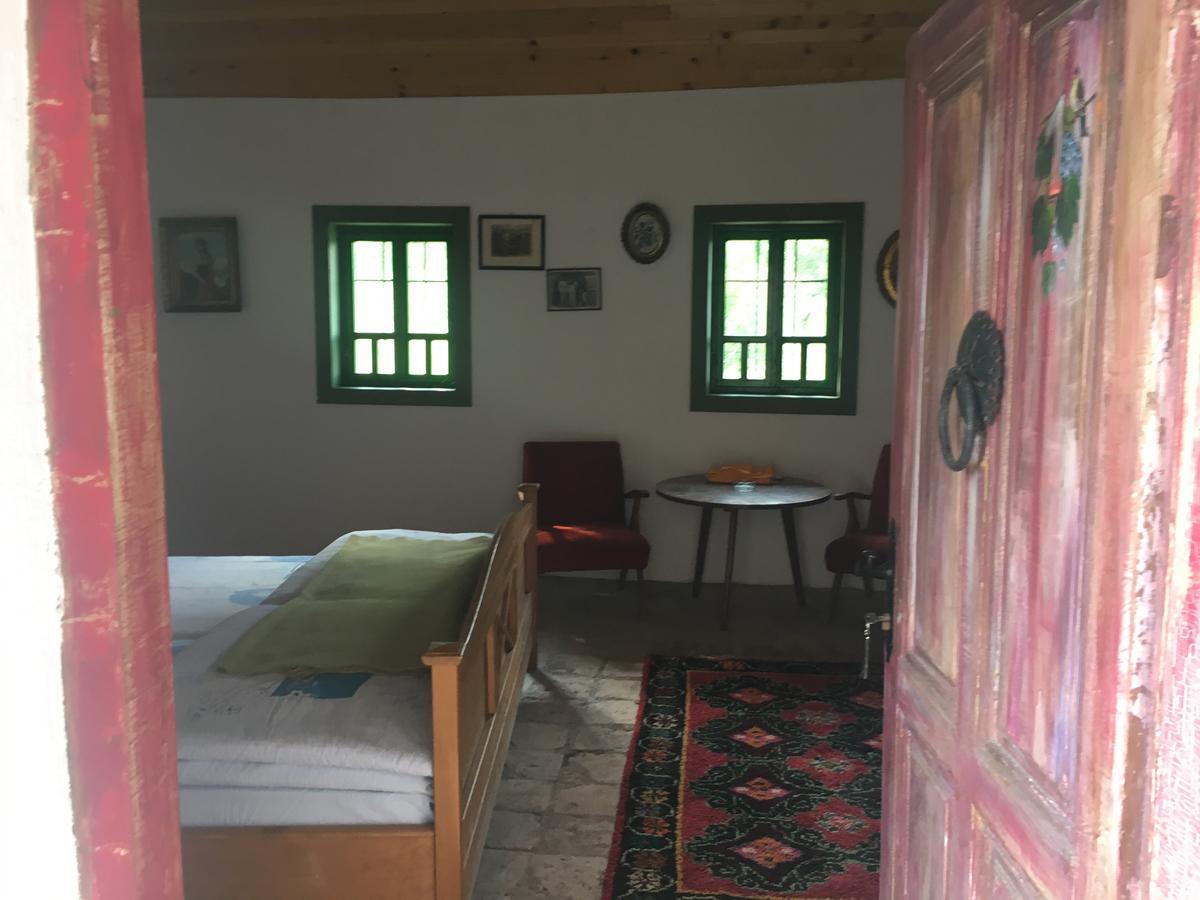 Etno Begovo Selo Farm stay *